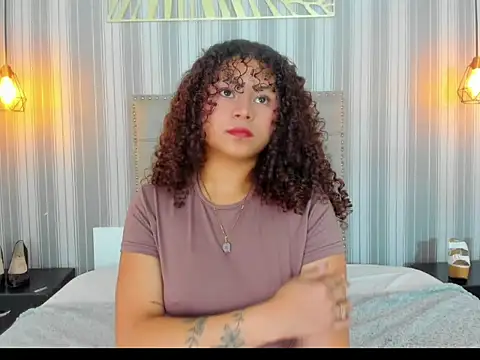 Snapshot of Sofiapassionne chatting on July 2026 03:43:01 PM Sofiapassionne online show from July 2026 03:43:01 PM