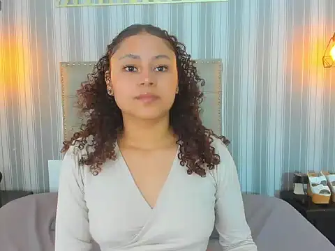 Sofiapassionne online show from March 2026 01:39:01 PM