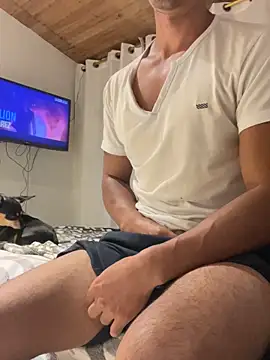 Snapshot of camiloyks chatting on February 2026 04:53:02 AM camiloyks online show from February 2026 04:53:02 AM