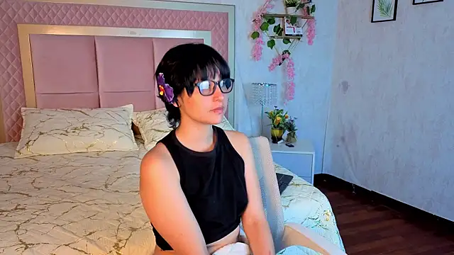 RobinBennett online show from October 2025 04:41:01 PM