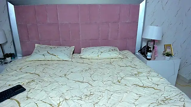 RobinBennett online show from November 2025 05:17:02 PM