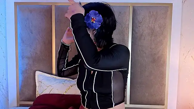 RobinBennett online show from October 2025 04:02:01 AM