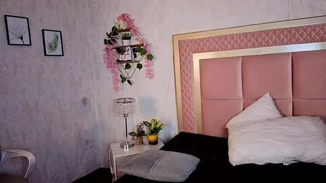 RobinBennett online show from December 2025 12:20:02 PM