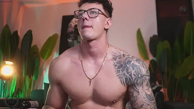 Thomas Falcon online show from November 2025 11:27:01 PM