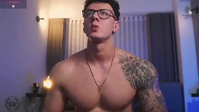 Thomas Falcon online show from October 2025 12:44:01 AM