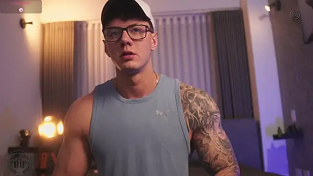 Thomas Falcon online show from October 2025 02:11:02 AM