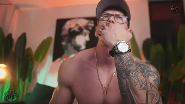 Thomas Falcon online show from November 2025 12:44:01 AM