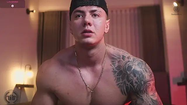 Thomas Falcon online show from November 2025 12:36:01 AM