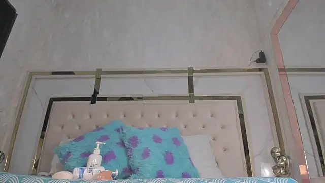 Cameron Hearts online show from November 2025 12:20:02 PM