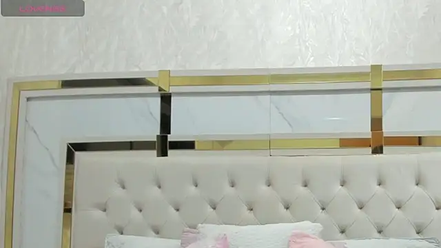 Cameron Hearts online show from December 2025 11:57:01 AM