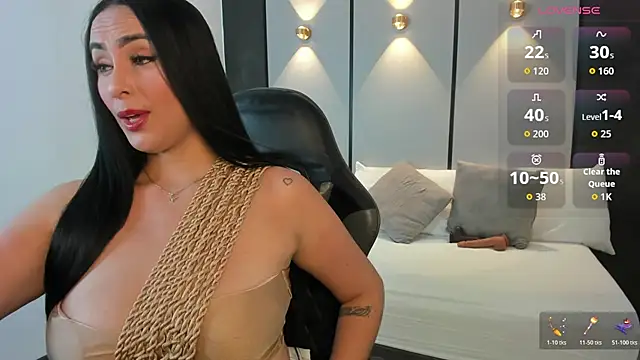 Snapshot of ashly_moonn chatting on May 2026 12:33:02 PM ashly moonn online show from May 2026 12:33:02 PM