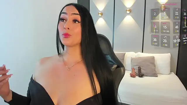 Snapshot of ashly_moonn chatting on June 2026 12:39:01 PM ashly moonn online show from June 2026 12:39:01 PM