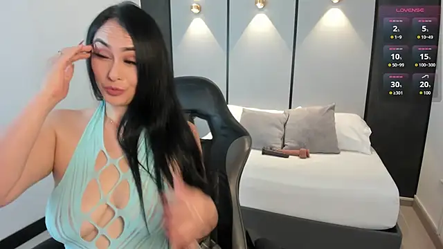 Snapshot of ashly_moonn chatting on July 2026 12:28:01 PM ashly moonn online show from July 2026 12:28:01 PM