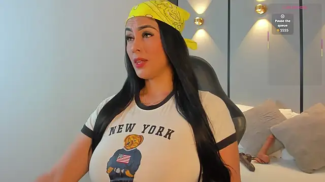 Snapshot of ashly_moonn chatting on June 2026 12:36:02 PM ashly moonn online show from June 2026 12:36:02 PM