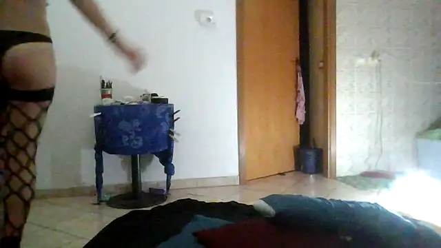 Snapshot of Astrid3 chatting on October 2025 08:20:01 PM Astrid3 online show from October 2025 08:20:01 PM