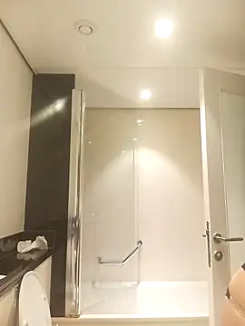 Snapshot of Astrid3 chatting on September 2025 10:15:01 PM Astrid3 online show from September 2025 10:15:01 PM