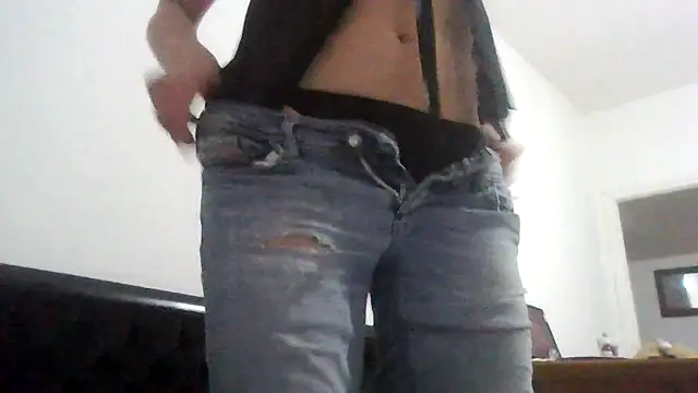 Astrid3 online show from February 2026 08:00:01 PM