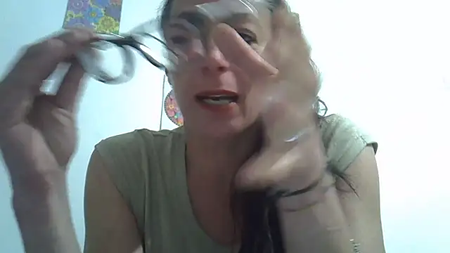 Astrid3 online show from May 2026 10:04:02 PM