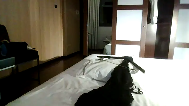 Snapshot of Astrid3 chatting on October 2025 08:53:01 PM Astrid3 online show from October 2025 08:53:01 PM