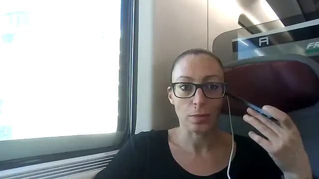 Snapshot of Astrid3 chatting on October 2025 08:26:01 AM Astrid3 online show from October 2025 08:26:01 AM