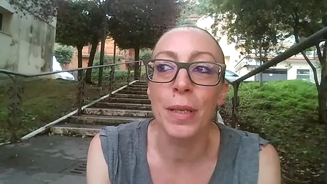 Snapshot of Astrid3 chatting on October 2025 03:19:02 PM Astrid3 online show from October 2025 03:19:02 PM