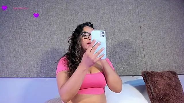 Salomeferreira  online show from October 2025 04:37:01 PM