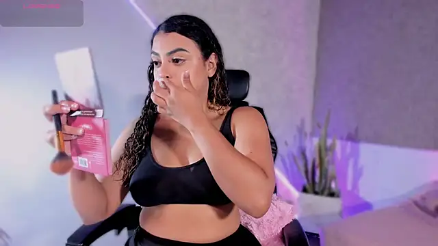 Salomeferreira  online show from November 2025 04:22:02 PM