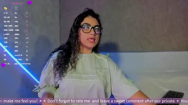 Salomeferreira  online show from October 2025 05:25:02 PM