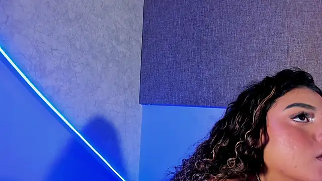 Salomeferreira  online show from November 2025 05:33:02 AM