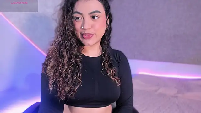 Salomeferreira  online show from November 2025 04:11:02 PM