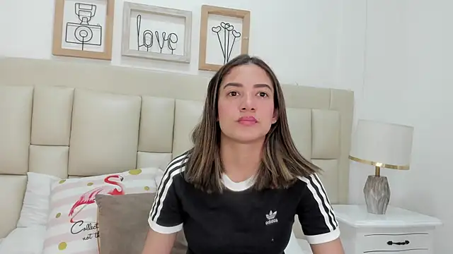 Skylerwhite02 online show from February 2026 07:58:01 PM