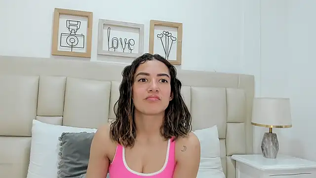 Skylerwhite02 online show from February 2026 07:57:02 PM