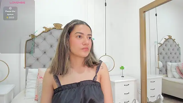 Skylerwhite02 online show from March 2026 03:42:01 AM