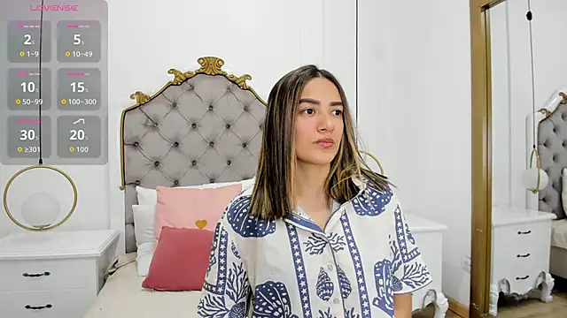 Skylerwhite02 online show from March 2026 03:28:02 AM