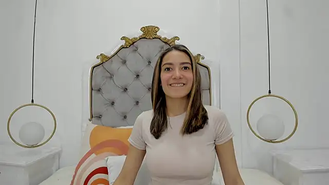 Skylerwhite02 online show from July 2026 03:47:01 AM