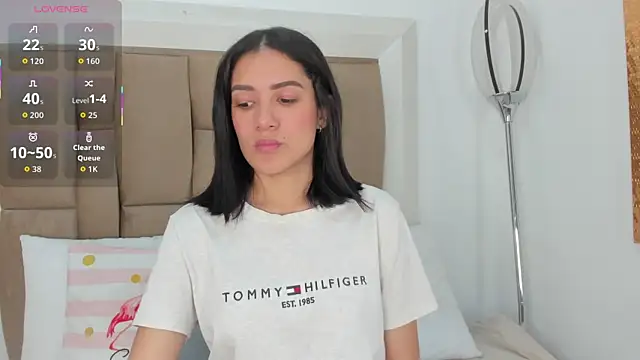 Skylerwhite02 online show from January 2026 07:51:01 PM