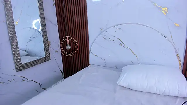 marianarey1  online show from November 2025 08:20:02 PM