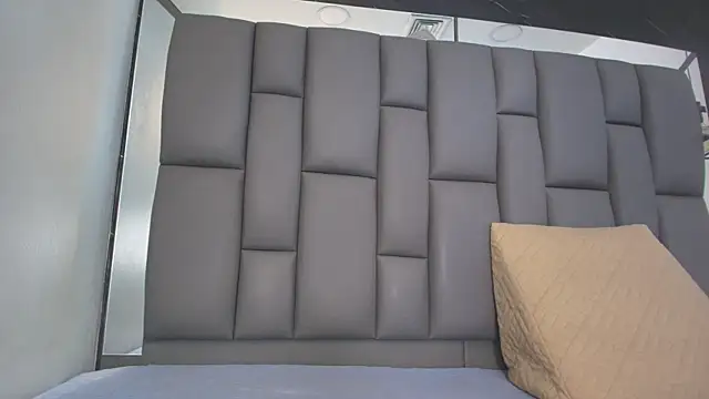 kissme luna online show from March 2026 08:04:01 PM