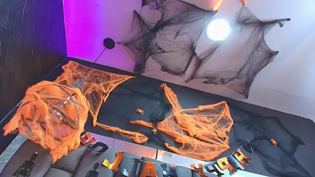 kissme luna online show from October 2025 07:13:02 PM