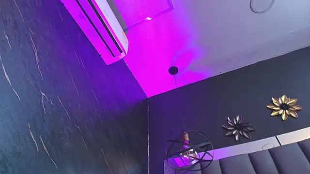 kissme luna online show from November 2025 07:06:02 PM