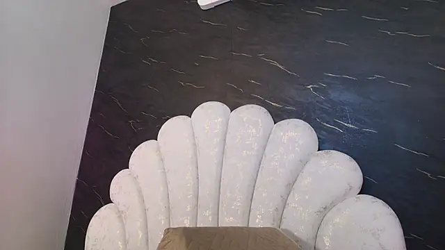 kissme luna online show from April 2026 07:07:01 PM