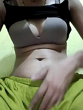 Snapshot of Aasha_devi05 chatting on October 2025 05:13:02 PM Aasha devi05 online show from October 2025 05:13:02 PM