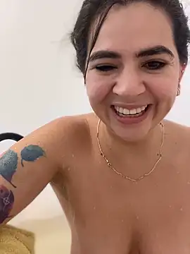 Gringo XXX Latina online show from November 2025 04:00:02 AM