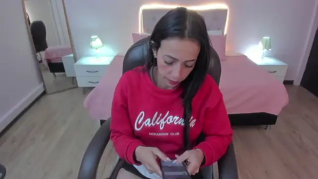 Snapshot of Mariam_Lopez__ chatting on February 2026 03:40:02 AM Mariam Lopez online show from February 2026 03:40:02 AM