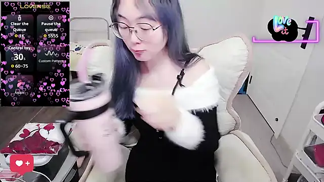 baby-yaya20 online show from December 2025 12:16:01 PM