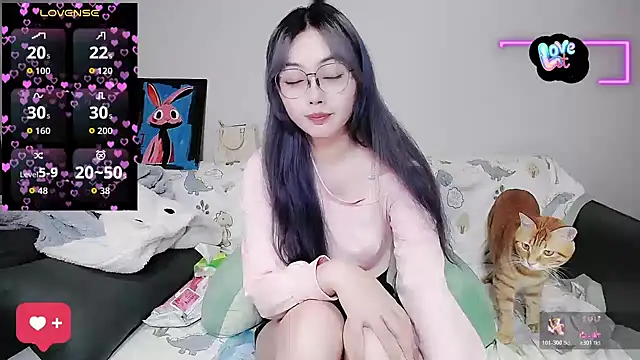 baby-yaya20 online show from October 2025 11:42:02 AM