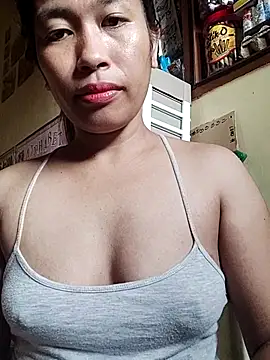 Snapshot of Sweet_Asian25 chatting on May 2026 10:18:01 PM Sweet Asian25 online show from May 2026 10:18:01 PM