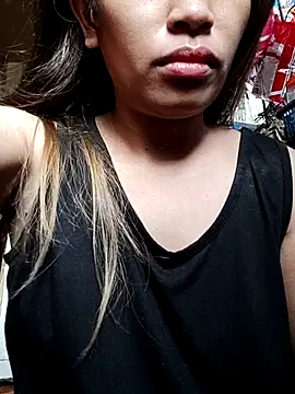 Snapshot of Sweet_Asian25 chatting on July 2026 10:03:02 PM Sweet Asian25 online show from July 2026 10:03:02 PM