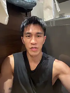Snapshot of gooodboiii chatting on April 2026 04:00:01 PM gooodboiii online show from April 2026 04:00:01 PM