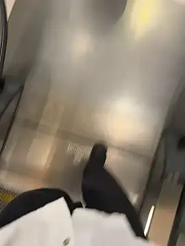 Snapshot of gooodboiii chatting on September 2025 01:51:01 PM gooodboiii online show from September 2025 01:51:01 PM